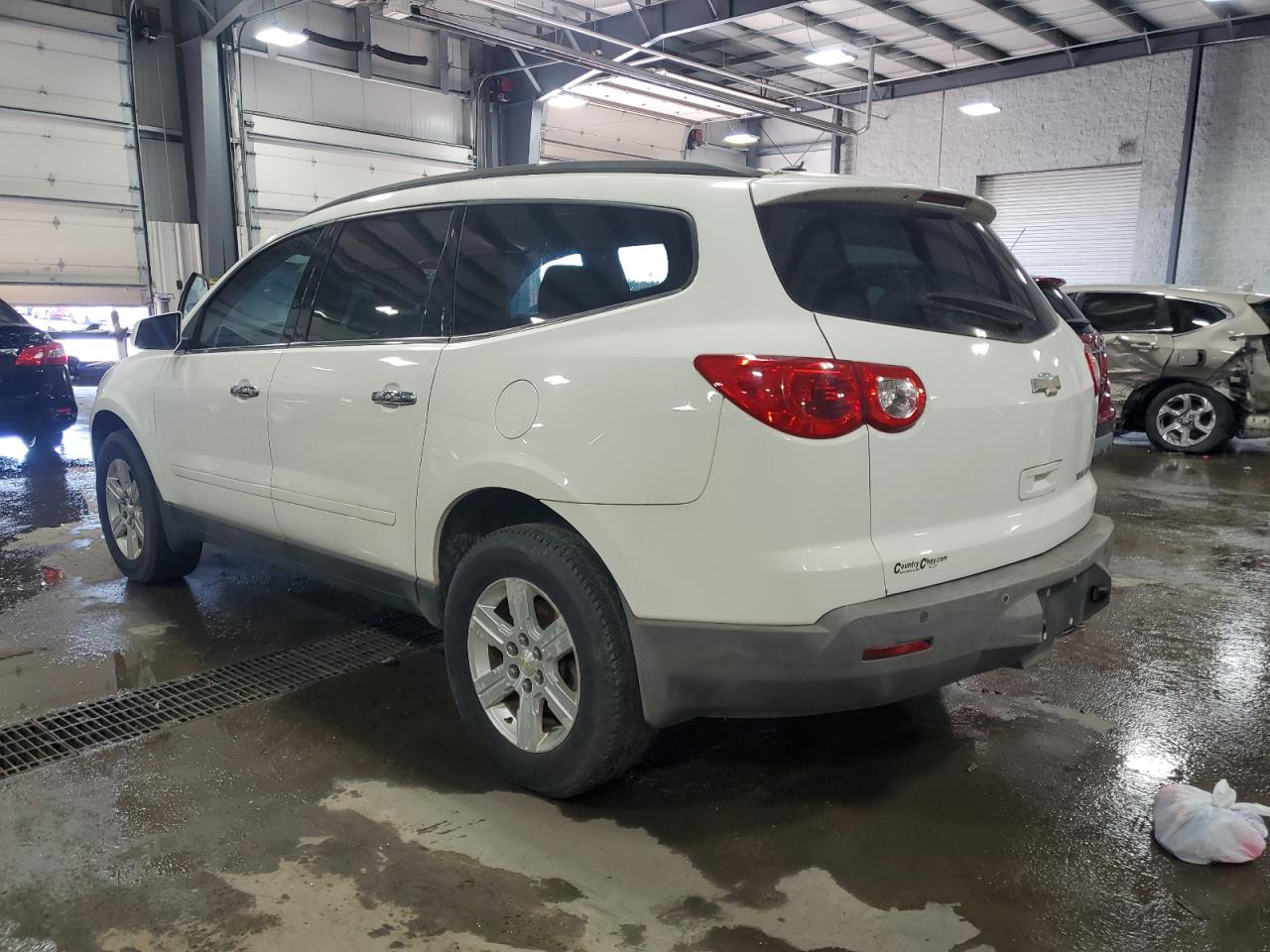 2011 Chevrolet Traverse VIN 1GNKRGED2BJ386752 Copart auction photo, mechanical damage thumbnail 2