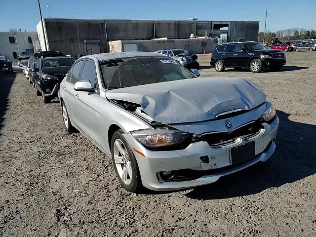 2014 BMW 3er VIN WBA3B5C52EP543910 Copart auction photo, front end / rear end damage thumbnail 11