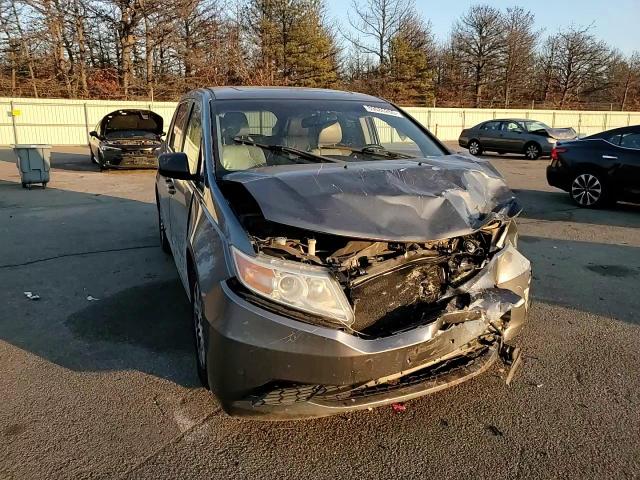 2012 Honda Odyssey VIN 5FNRL5H69CB076231 Copart auction photo, front end / minor dent/scratches damage thumbnail 12