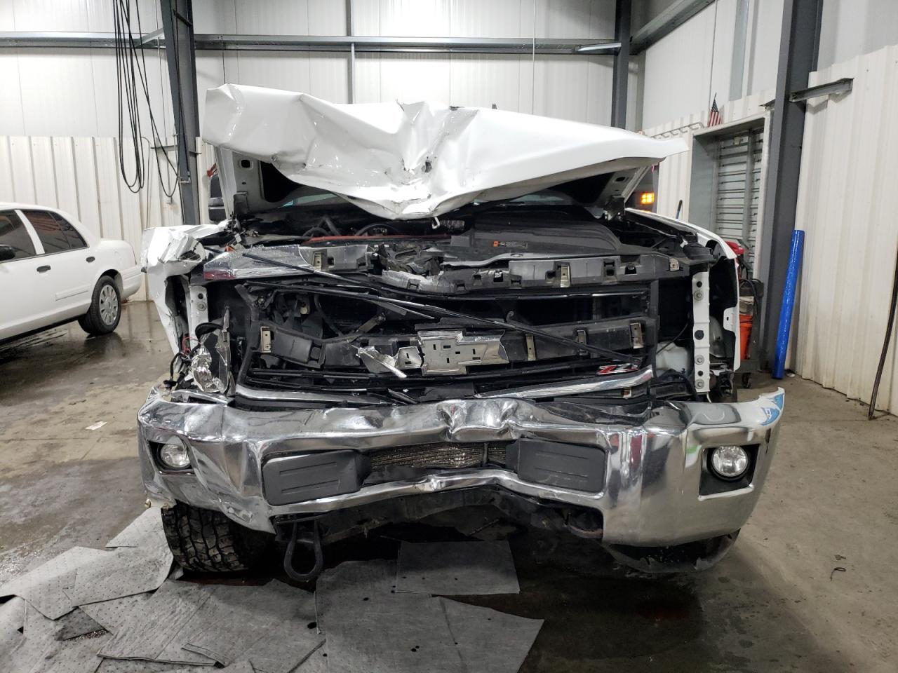 2016 Chevrolet Silverado VIN 1GC4KZC86GF258919 Copart auction photo, front end damage thumbnail 5