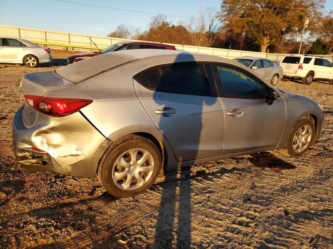 2014 Mazda 3 VIN JM1BM1U78E1140860 Copart auction photo, rear end / minor dent/scratches damage thumbnail 3