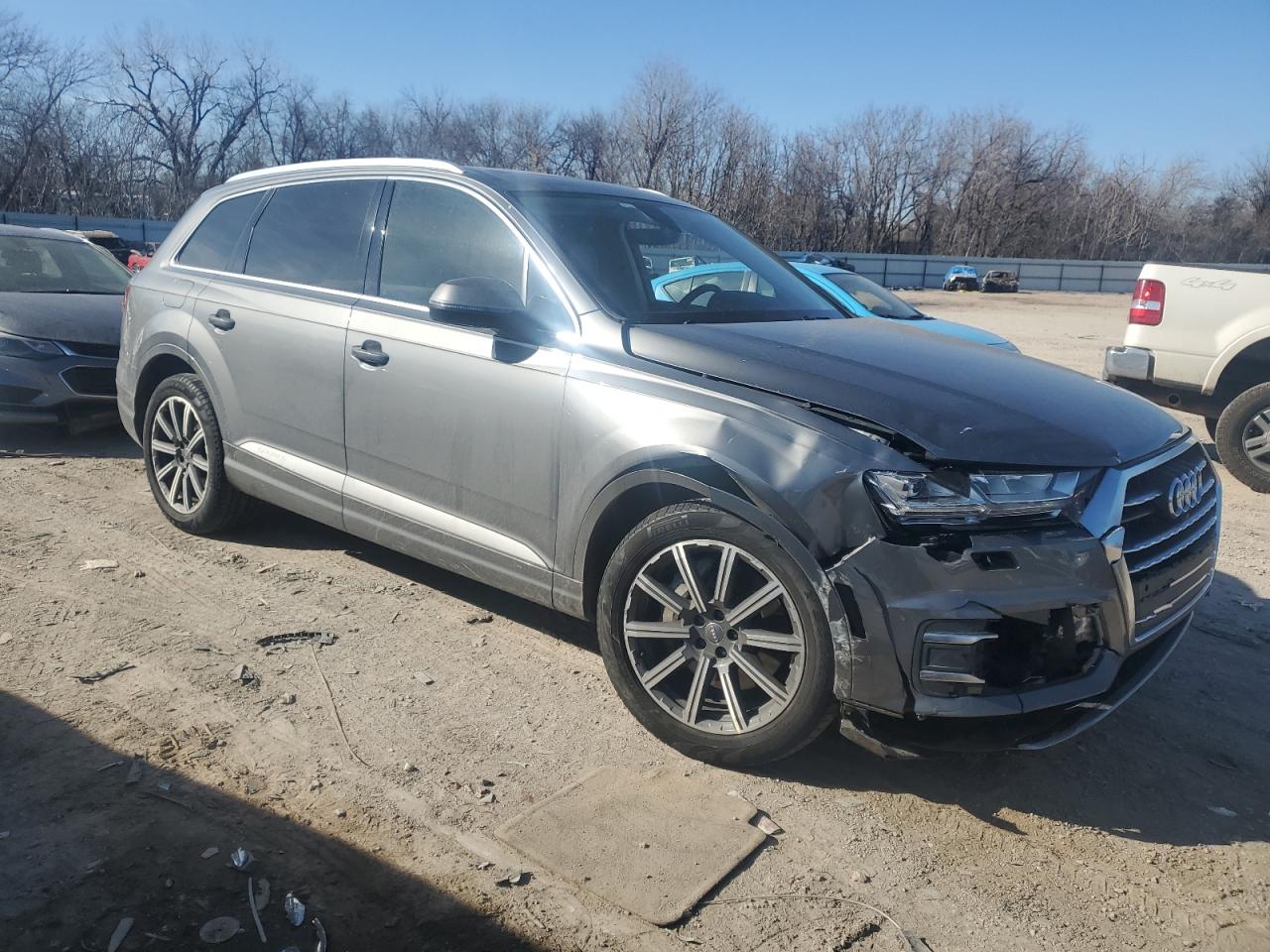 2017 Audi Q7 VIN WA1LABF70HD036540 Copart auction photo, front end / minor dent/scratches damage thumbnail 4