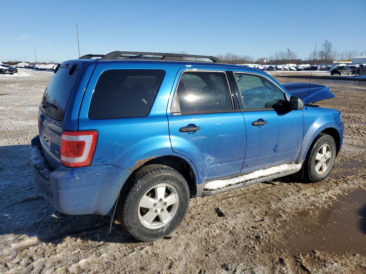 2011 Ford Escape VIN 1FMCU9DG8BKB49501 Copart auction photo, front end / minor dent/scratches damage thumbnail 3