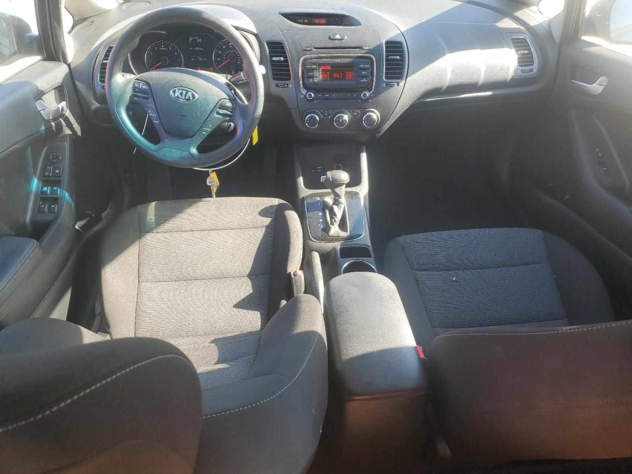 2018 KIA Forte VIN 3KPFK4A73JE190831 Copart auction photo, front end damage thumbnail 8