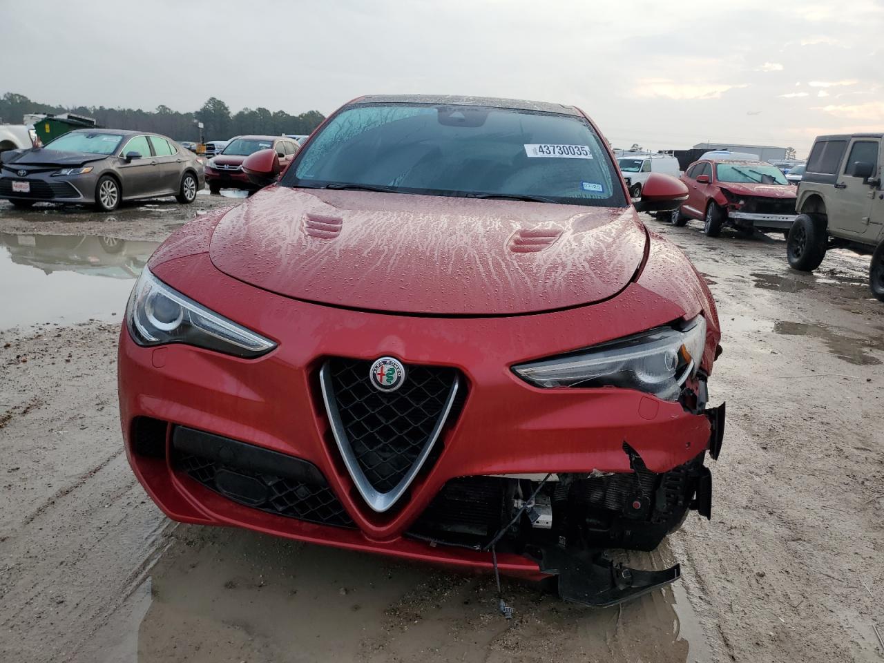 2018 Alfa Romeo Stelvio VIN ZASFAKEV0J7C25297 Copart auction photo, front end / minor dent/scratches damage thumbnail 5