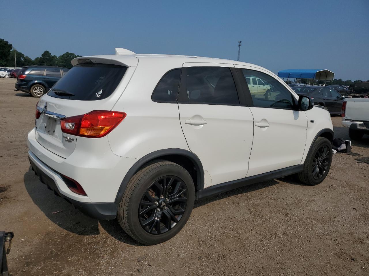 2018 Mitsubishi Outlander VIN JA4AP3AU0JZ022302 Copart auction photo, front end damage thumbnail 3