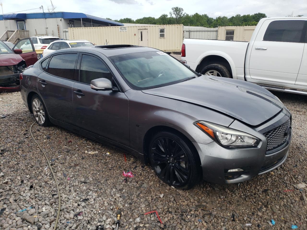 2018 Infiniti Q70 VIN JN1BY1PP6JM330555 Copart auction photo, front end damage thumbnail 4
