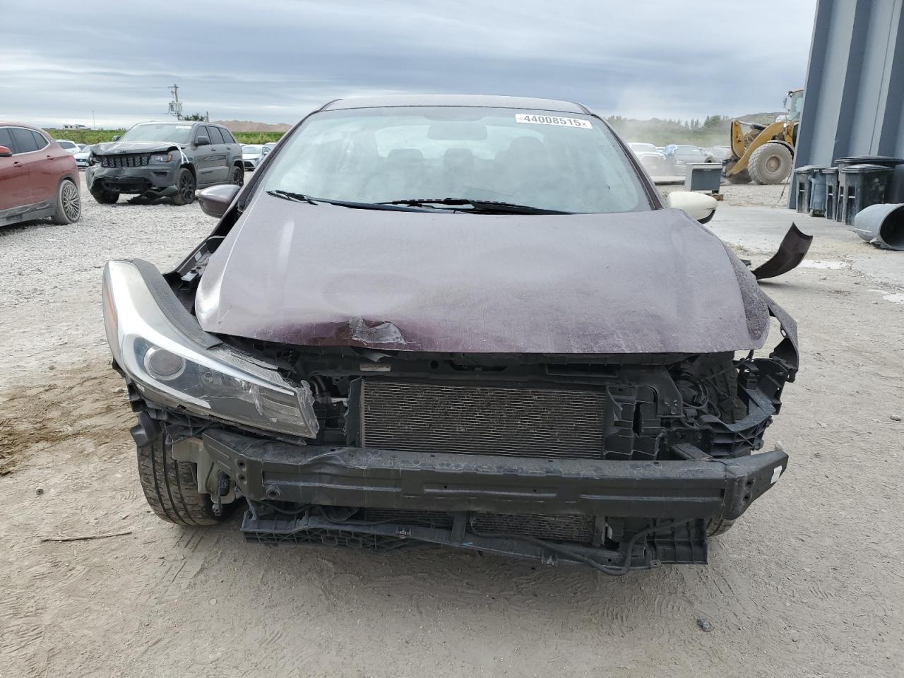 2018 KIA Forte VIN 3KPFK4A74JE208401 Copart auction photo, front end / minor dent/scratches damage thumbnail 5
