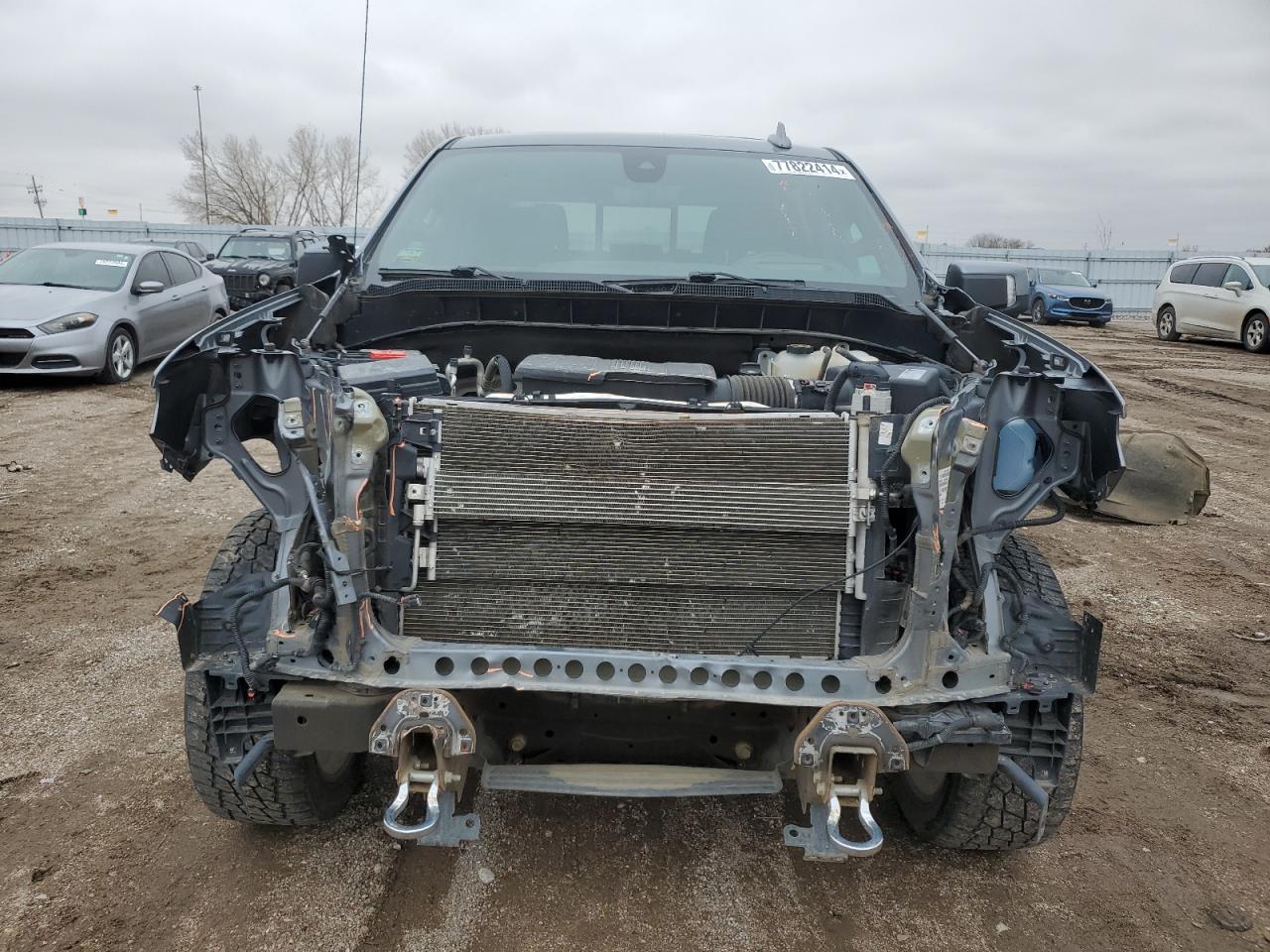 2019 Chevrolet Silverado VIN 1GCUYHEL7KZ303352 Copart auction photo, front end damage thumbnail 5