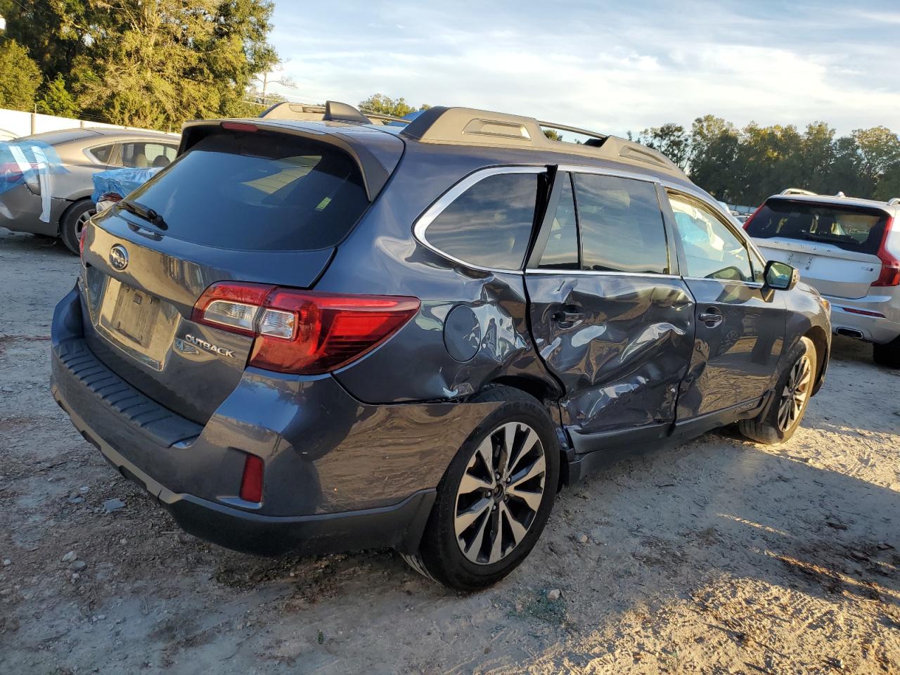 2016 Subaru Outback VIN 4S4BSBNC4G3313770 Copart auction photo, side / rear end damage thumbnail 3