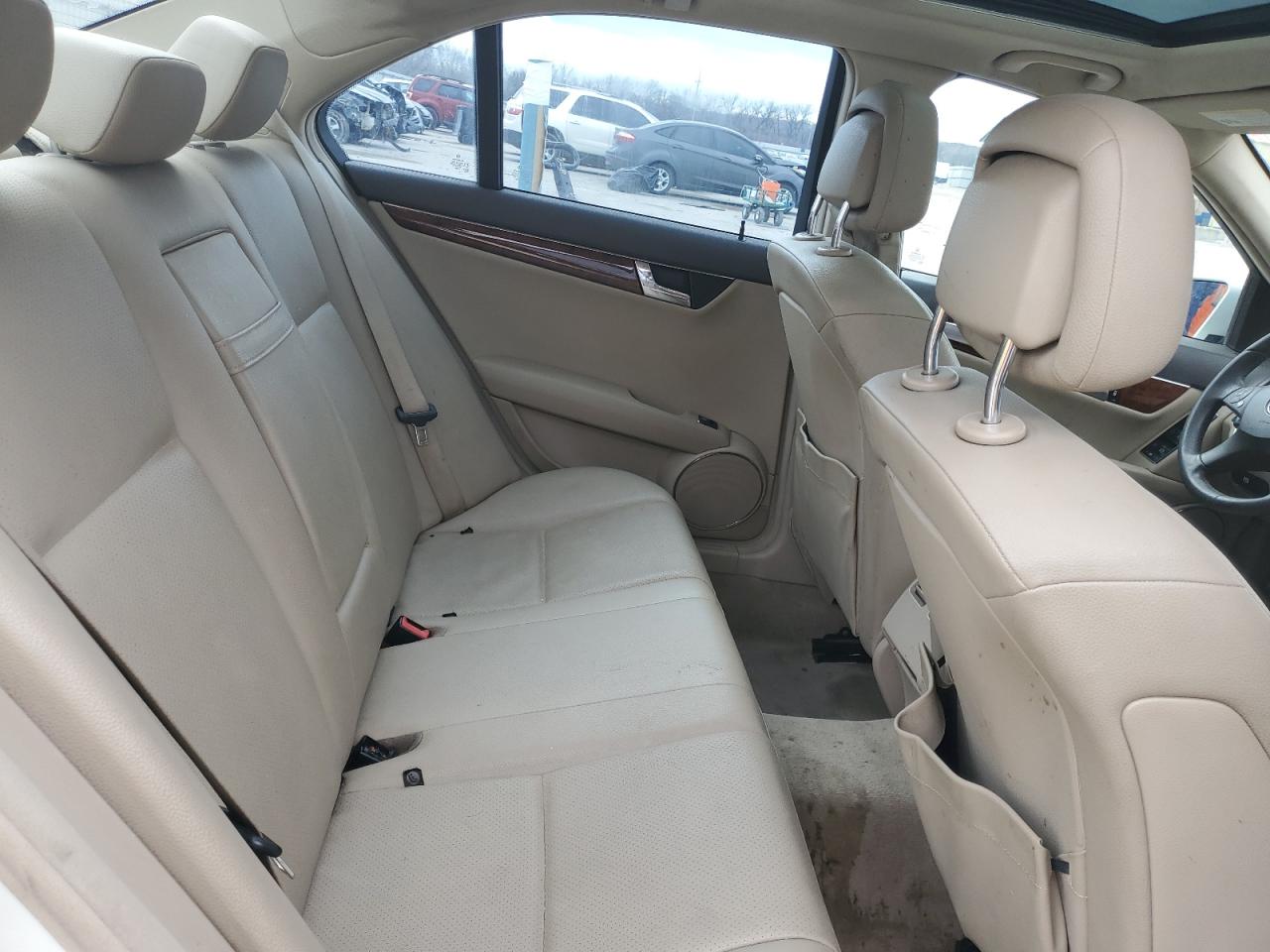 2011 Mercedes-Benz C-klasse VIN WDDGF5EB9BA521130 Copart auction photo, all over damage thumbnail 11