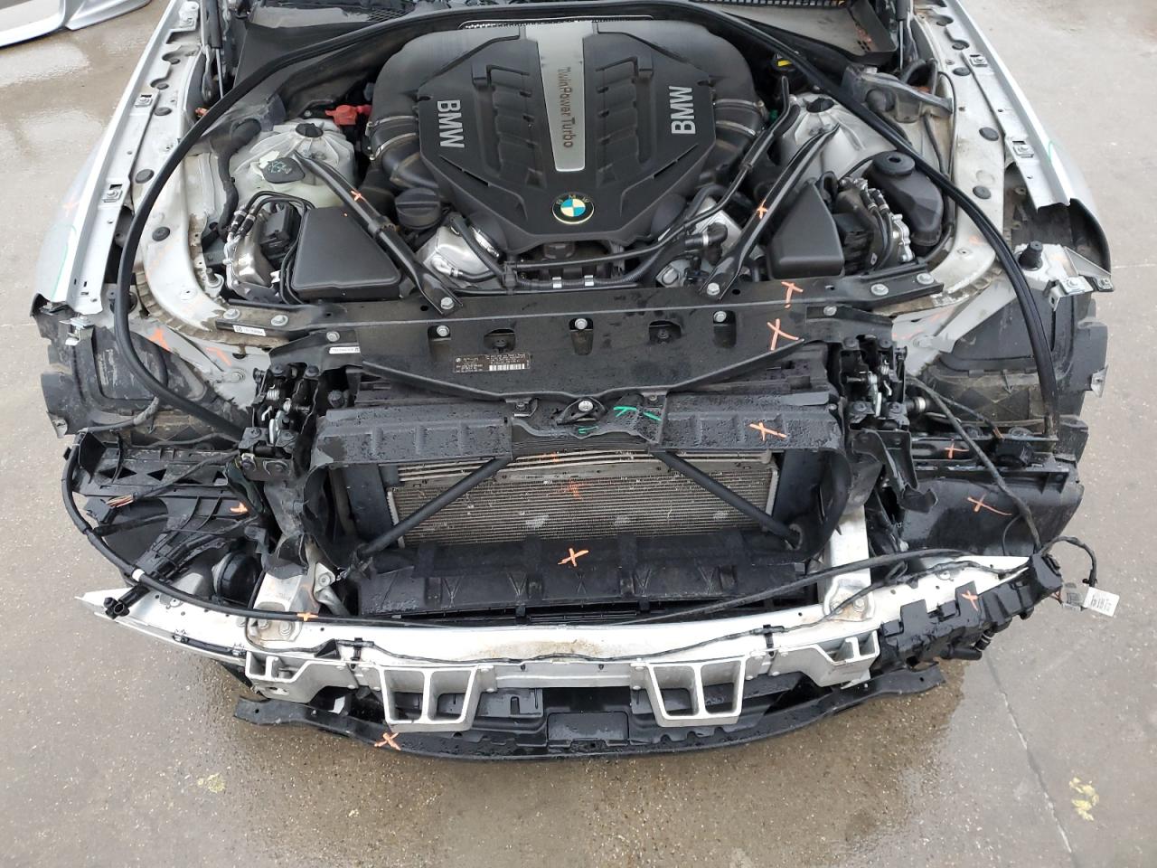 2015 BMW 6er VIN WBAYP9C58FD169739 Copart auction photo, front end damage thumbnail 11