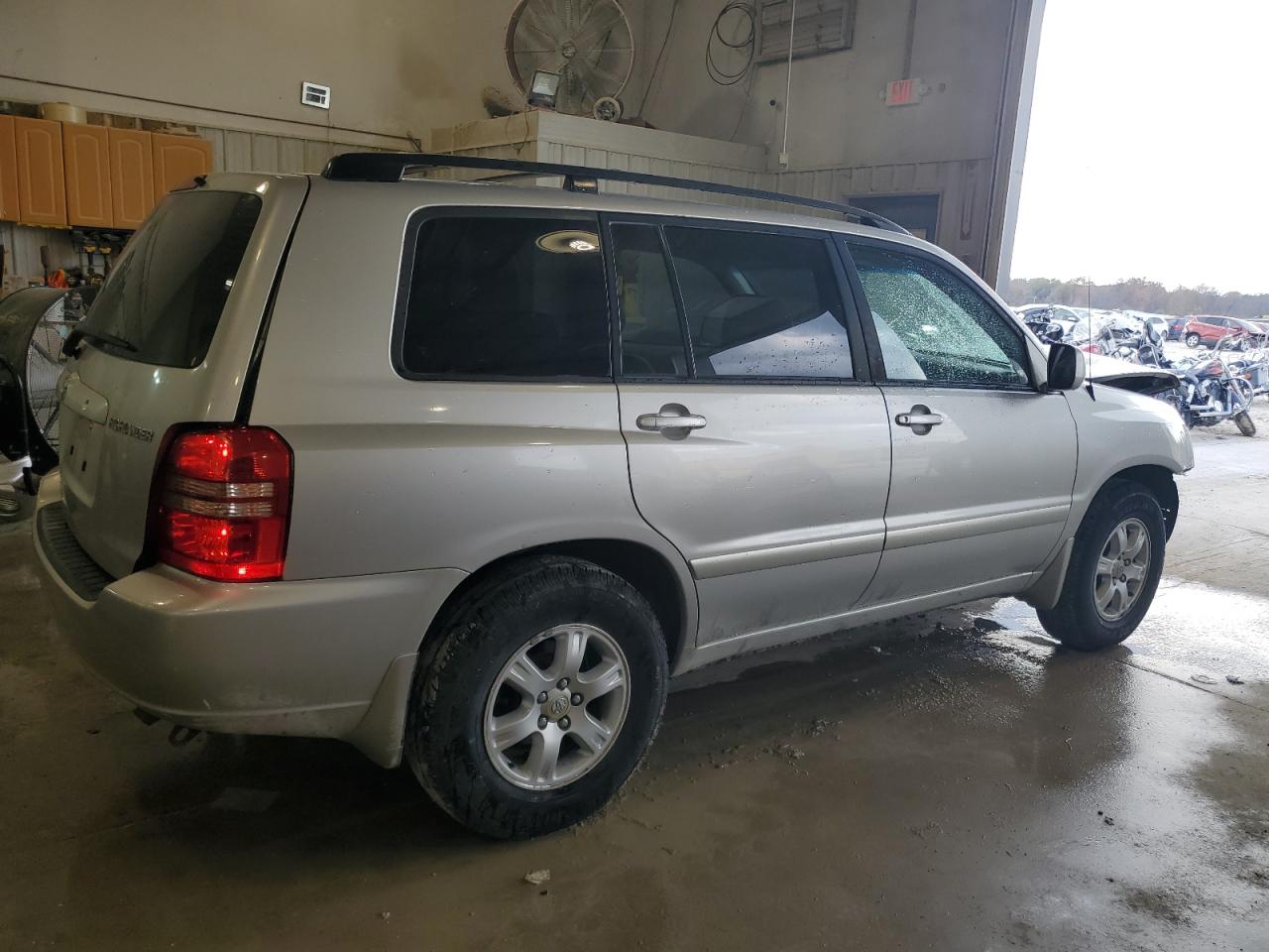 2002 Toyota Highlander VIN JTEGF21A920068280 Copart auction photo, front end / side damage thumbnail 3