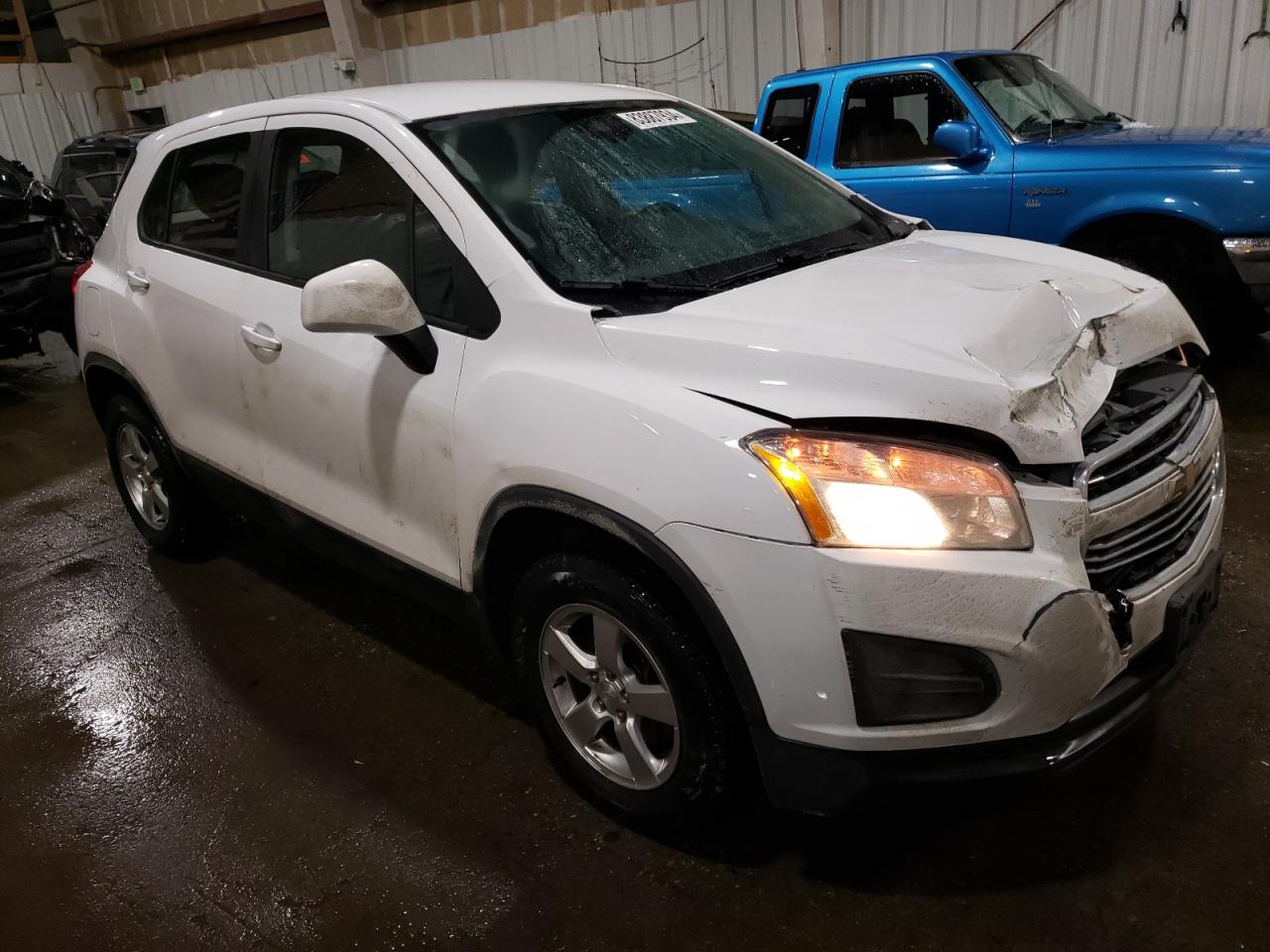 2016 Chevrolet Trax VIN 3GNCJNSB6GL270246 Copart auction photo, front end damage thumbnail 4