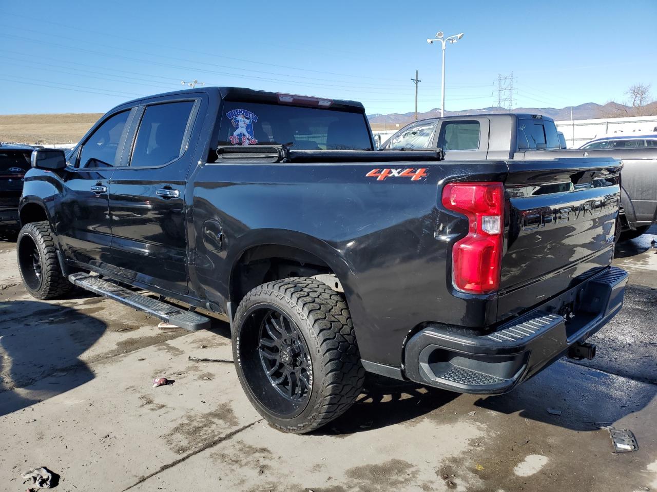 2019 Chevrolet Silverado VIN 1GCUYEED7KZ137308 Copart auction photo, front end damage thumbnail 2