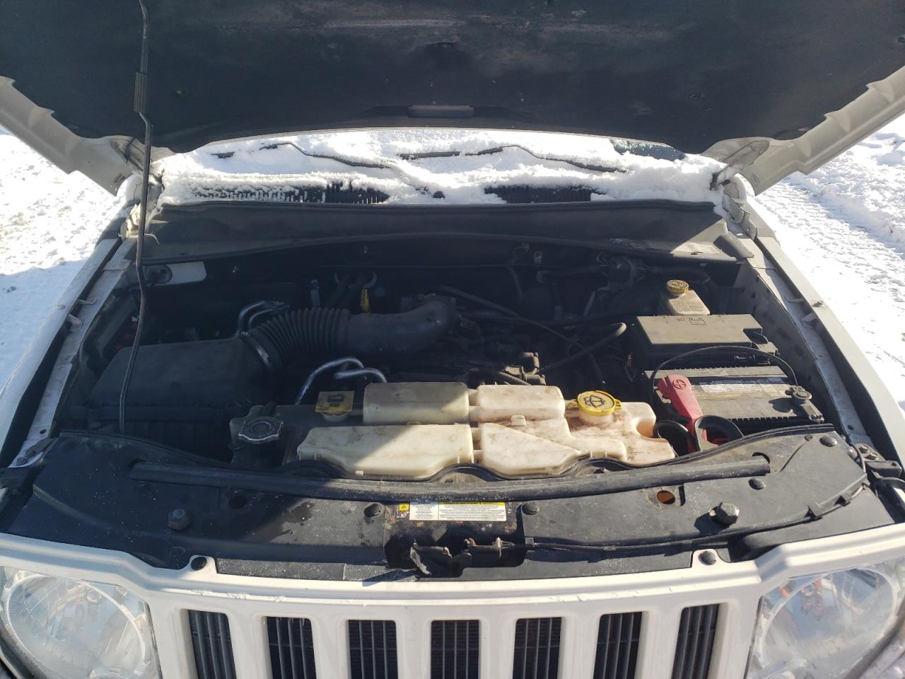 2010 Jeep Liberty (North America) VIN 1J4PN2GK9AW152824 Copart auction photo, side / rear end damage thumbnail 12