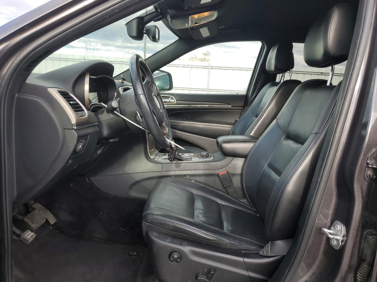 2017 Jeep Grand Cherokee VIN 1C4RJFBG5HC706196 Copart auction photo, front end / hail damage thumbnail 7