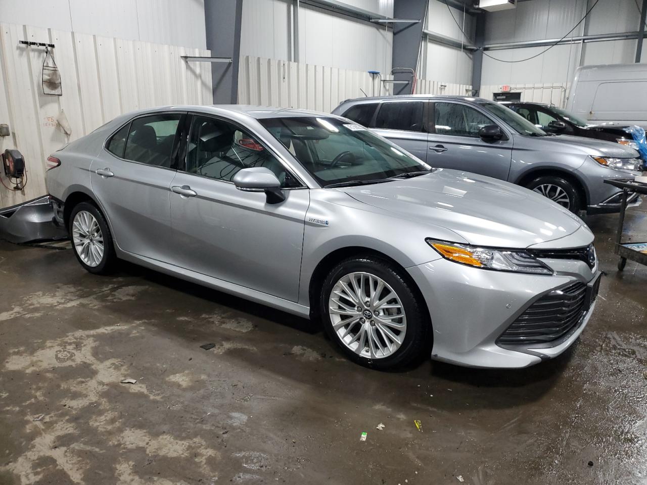 2018 Toyota Camry VIN 4T1B21HK4JU502790 Copart auction photo, rear end / side damage thumbnail 4