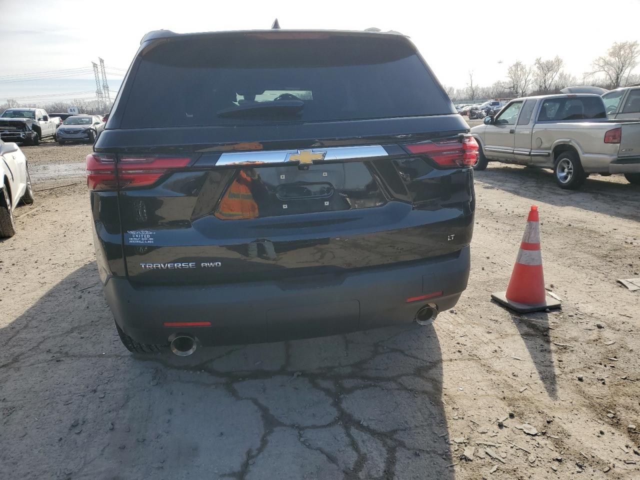 2022 Chevrolet Traverse VIN 1GNEVHKW0NJ149492 Copart auction photo, rear end damage thumbnail 6