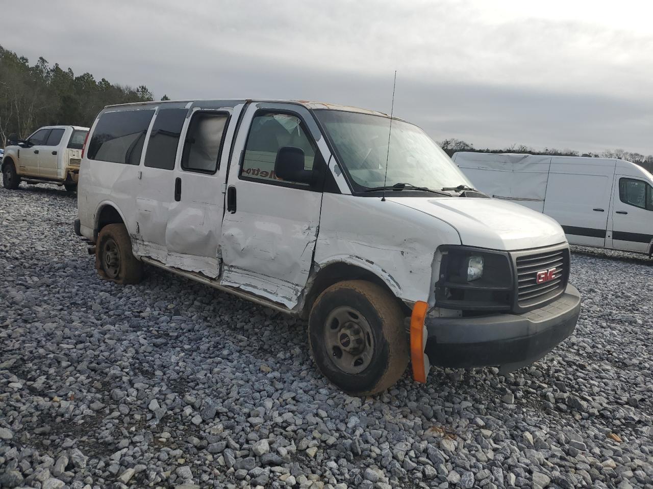 2008 GMC Savana VIN 1GJHG35K781149854 Copart auction photo, all over damage thumbnail 4