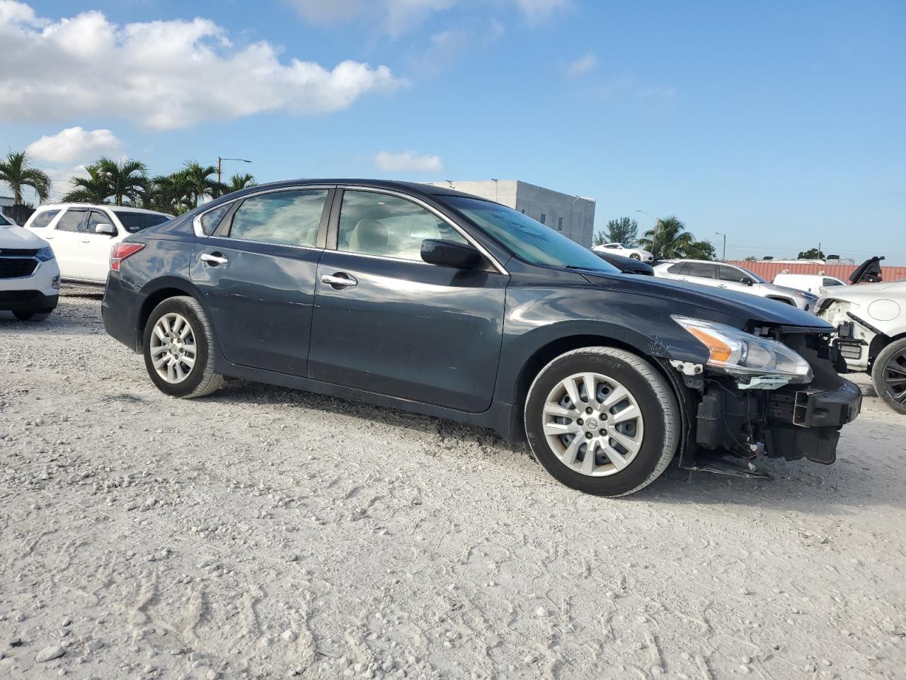 2014 Nissan Altima VIN 1N4AL3AP4EC322564 Copart auction photo, front end / side damage thumbnail 4