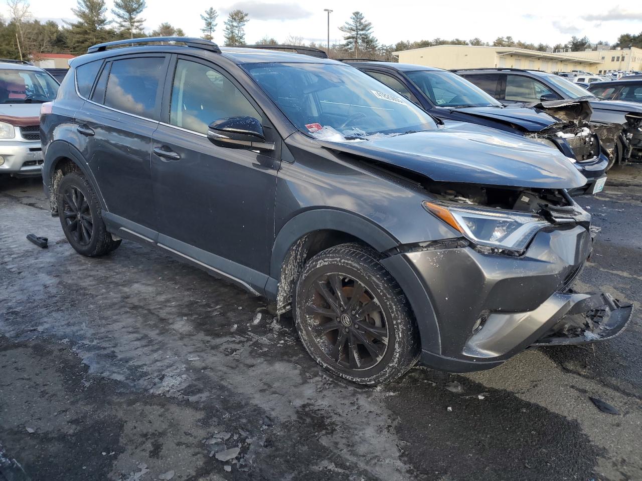 2018 Toyota RAV 4 VIN 2T3RFREV0JW735637 Copart auction photo, front end damage thumbnail 4