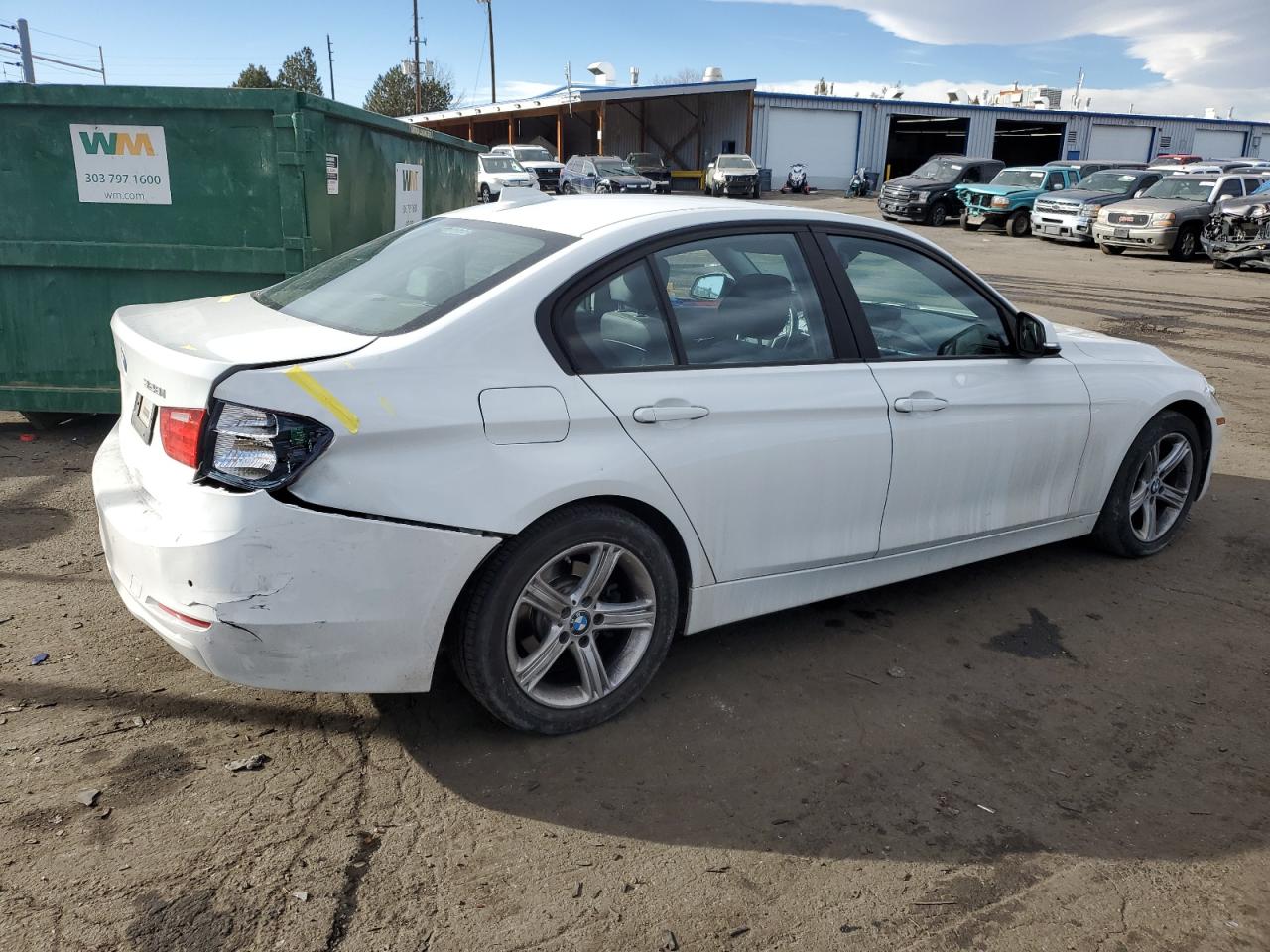 2015 BMW 3er VIN WBA3B5G55FNS15467 Copart auction photo, all over damage thumbnail 3