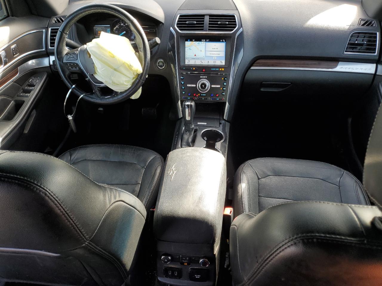 2018 Ford Explorer VIN 1FM5K7F83JGA70957 Copart auction photo, front end / minor dent/scratches damage thumbnail 8