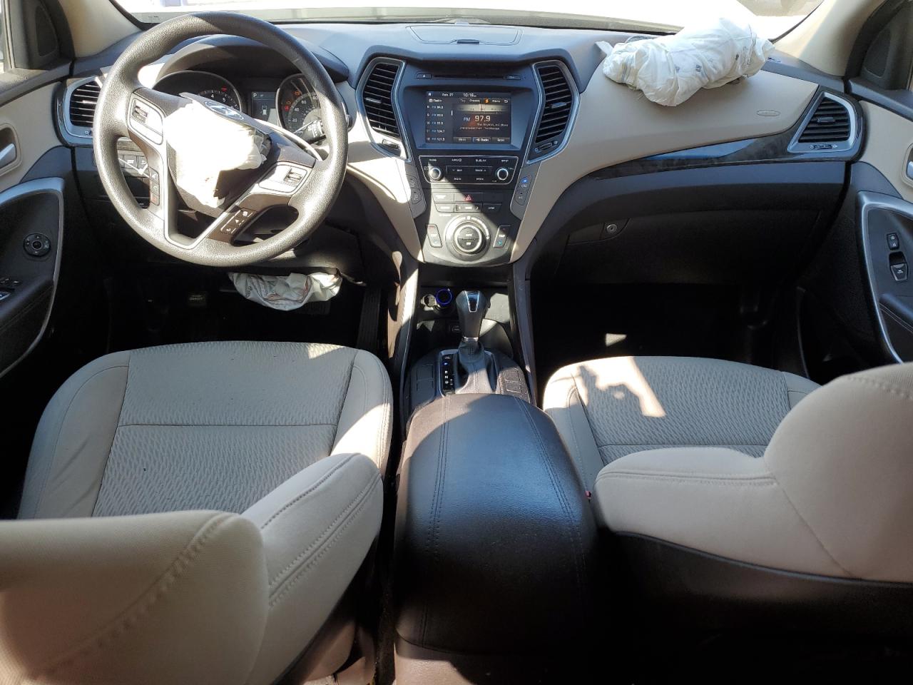 2017 Hyundai Santa Fe VIN 5NMZU3LB2HH010650 Copart auction photo, front end damage thumbnail 8