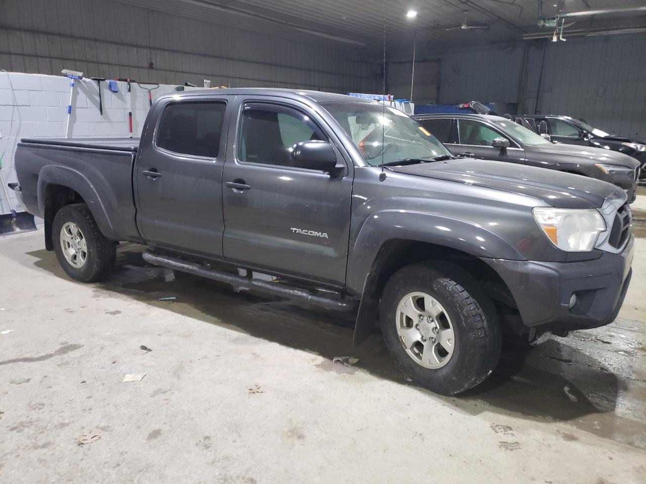 2014 Toyota Tacoma VIN 3TMMU4FN0EM064592 Copart auction photo, front end / side damage thumbnail 4