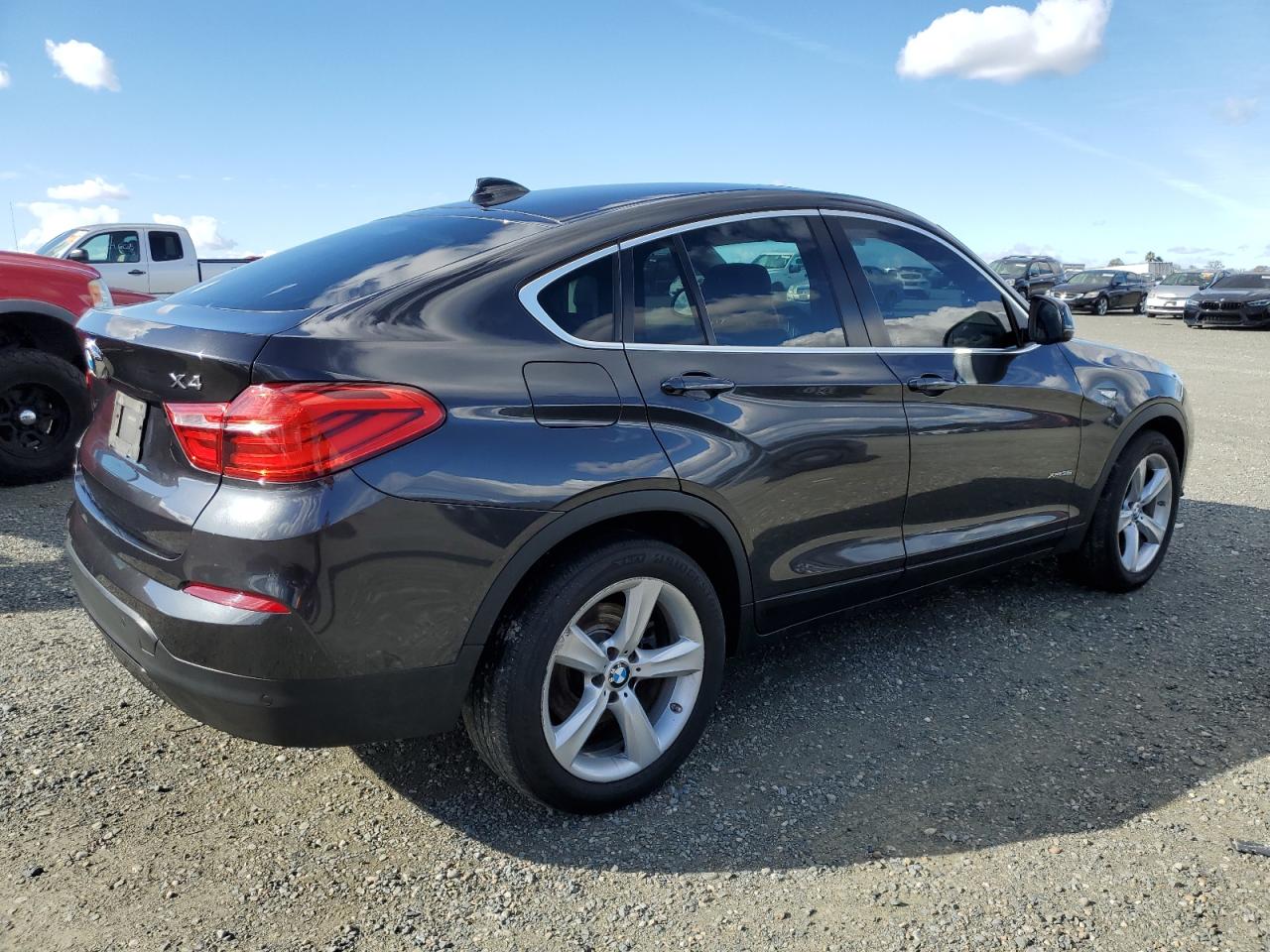 2015 BMW X4 VIN 5UXXW5C53F0E88274 Copart auction photo, minor dent/scratches / normal wear damage thumbnail 3