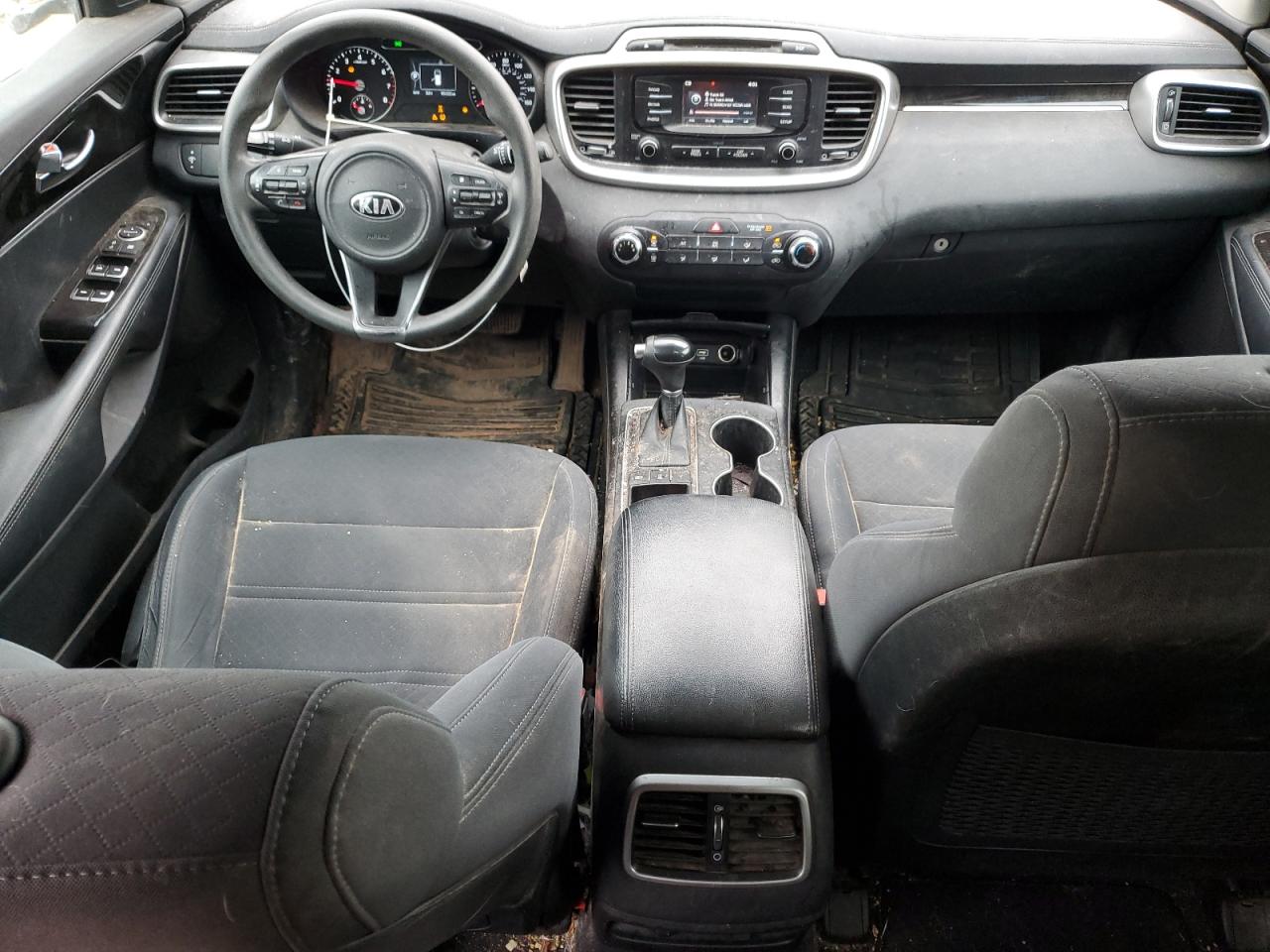 2017 KIA Sorento VIN 5XYPGDA53HG209816 Copart auction photo, front end / side damage thumbnail 8