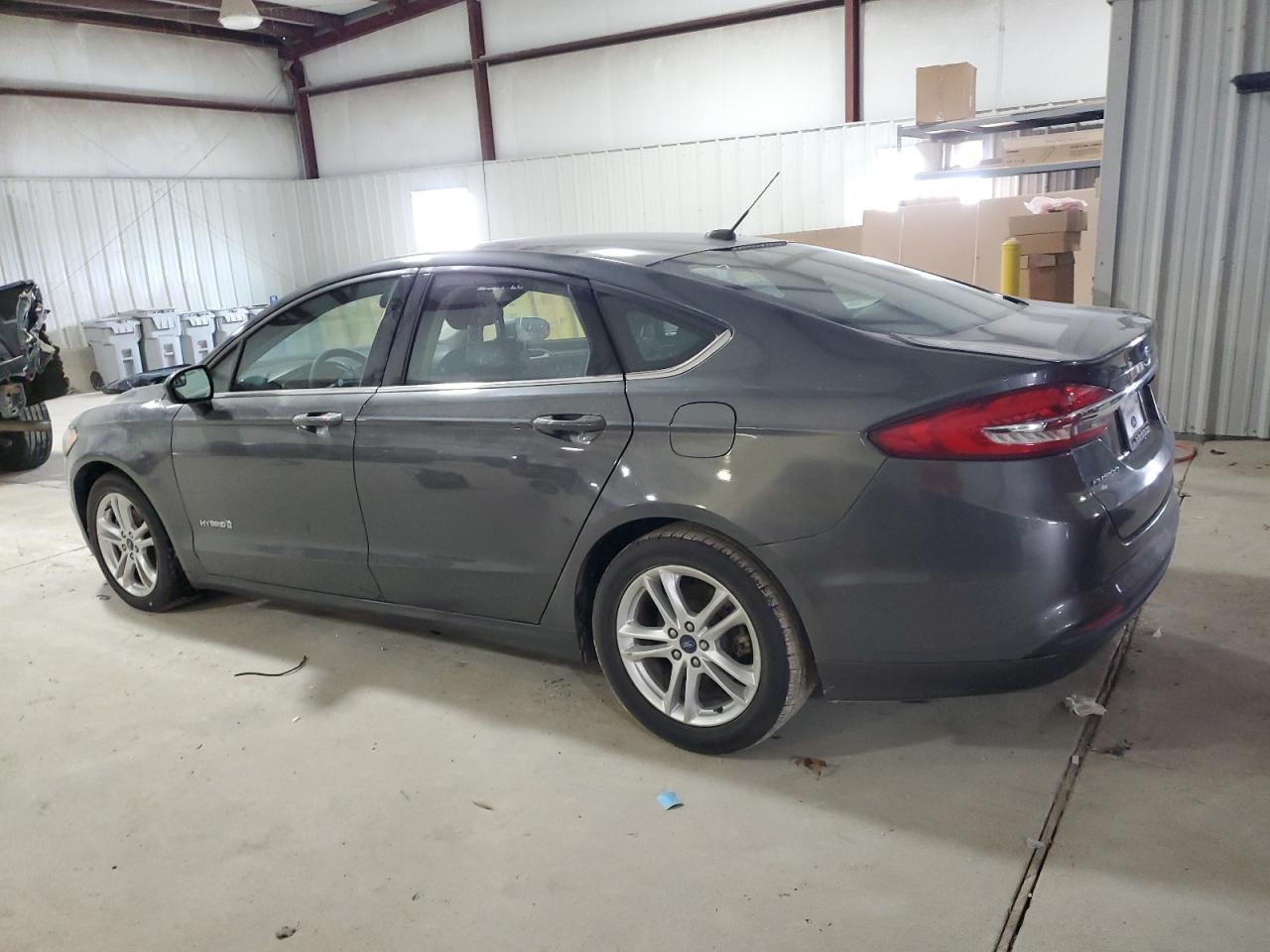 2018 Ford Fusion VIN 3FA6P0LU1JR136245 Copart auction photo, minor dent/scratches damage thumbnail 2