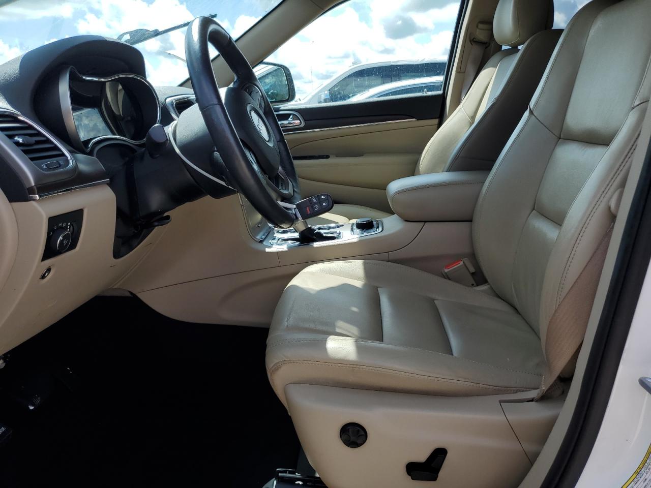 2018 Jeep Grand Cherokee VIN 1C4RJFBG2JC199456 Copart auction photo, water/flood damage thumbnail 7