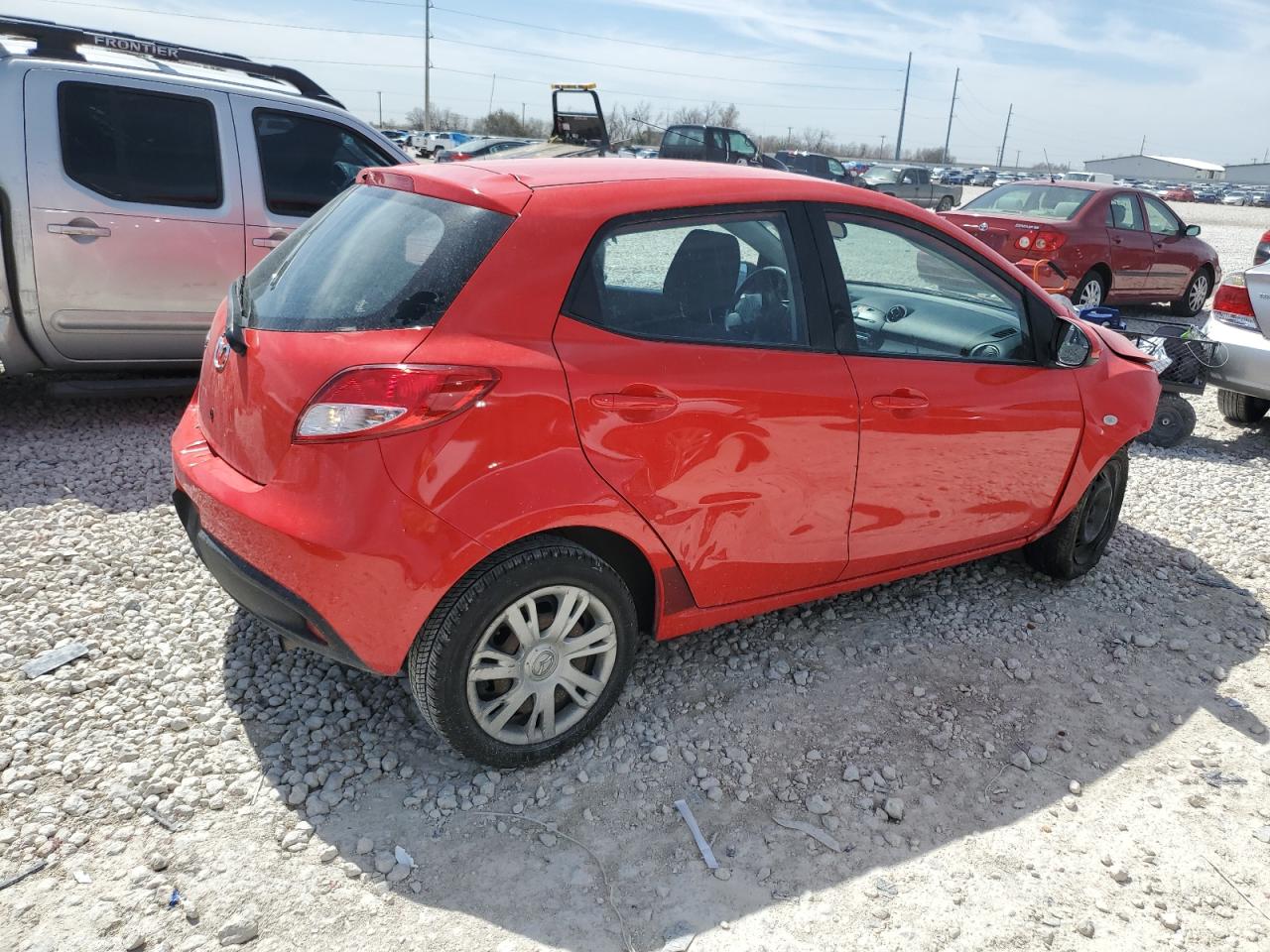 2011 Mazda 2 VIN JM1DE1HY2B0104043 Copart auction photo, front end / rear end damage thumbnail 3