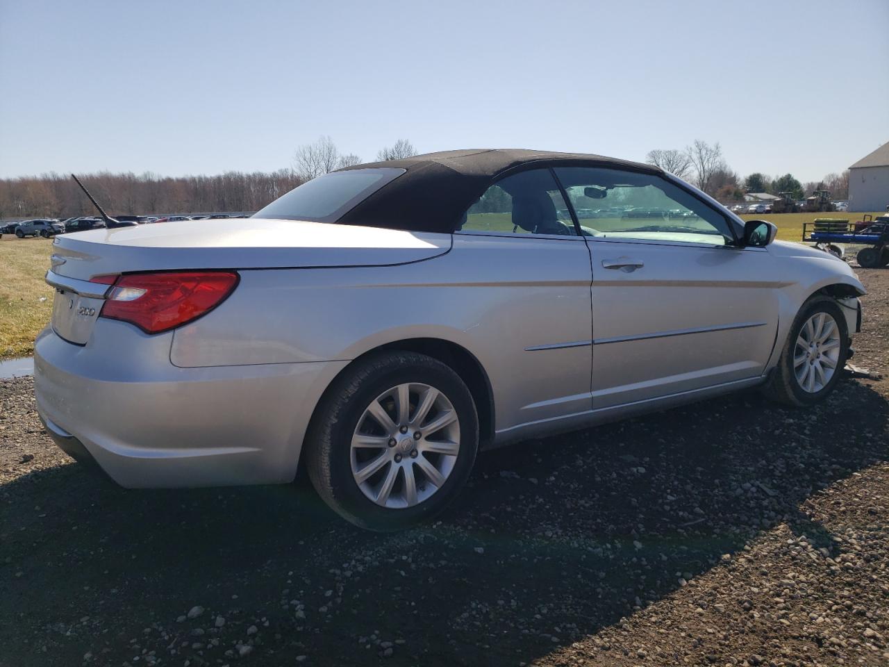 2012 Chrysler 200 VIN 1C3BCBEG6CN256348 Copart auction photo, front end / side damage thumbnail 3
