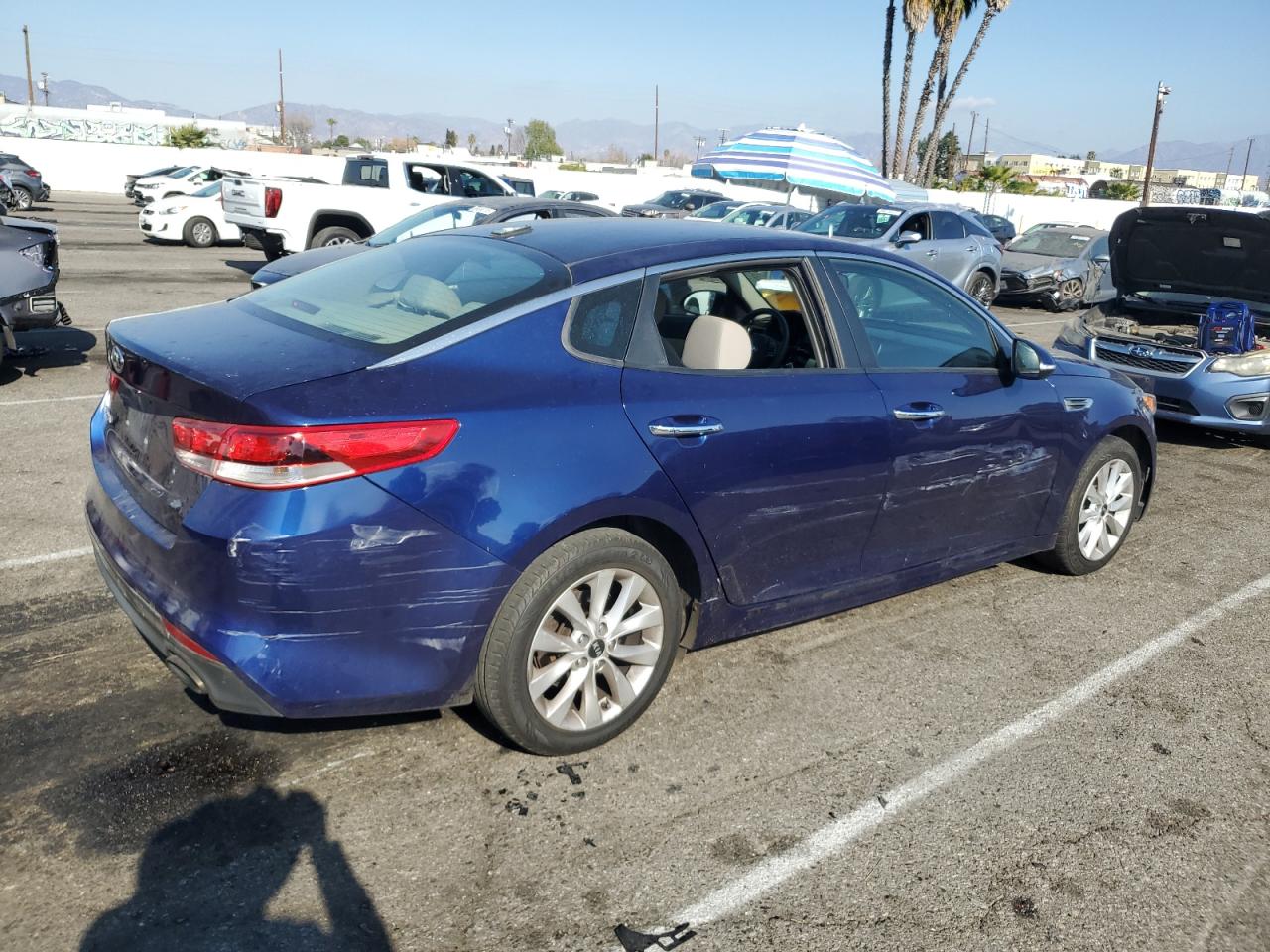 2016 KIA Optima VIN 5XXGT4L3XGG082959 Copart auction photo, side damage thumbnail 3
