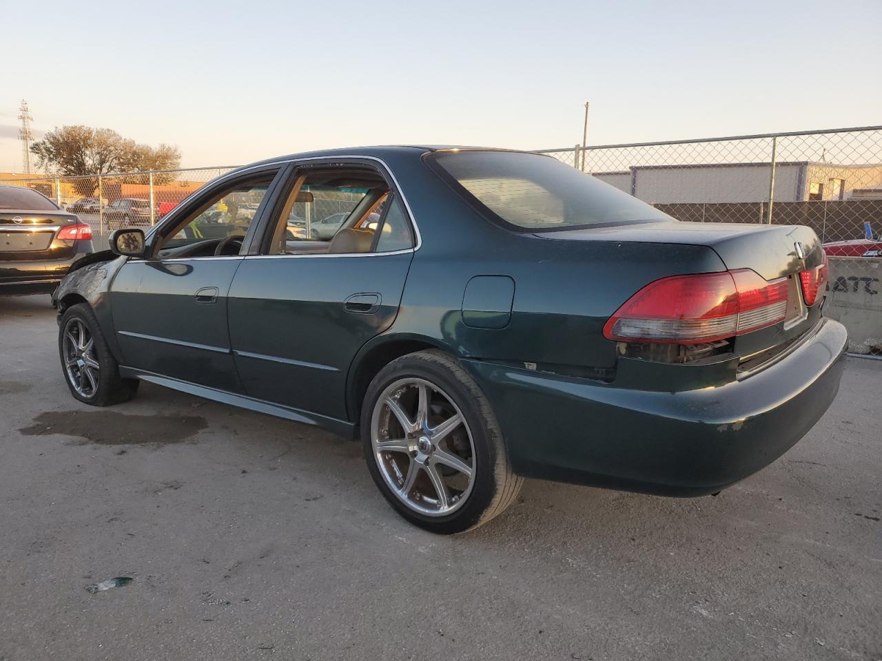2001 Honda Accord VIN 1HGCG16511A052199 Copart auction photo, burn - engine / rear end damage thumbnail 2