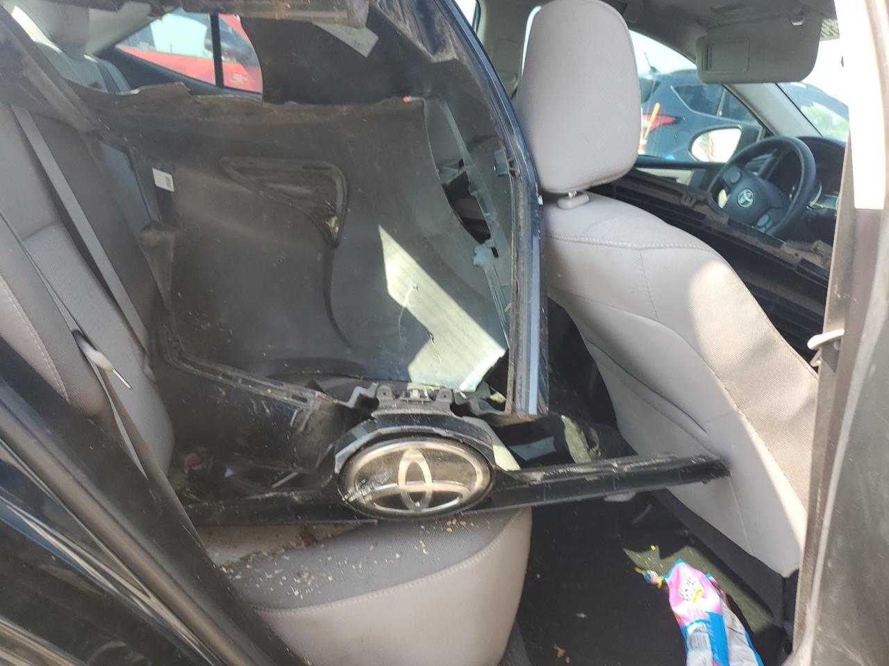 2018 Toyota Corolla VIN 5YFBURHE9JP768150 Copart auction photo, front end damage thumbnail 10