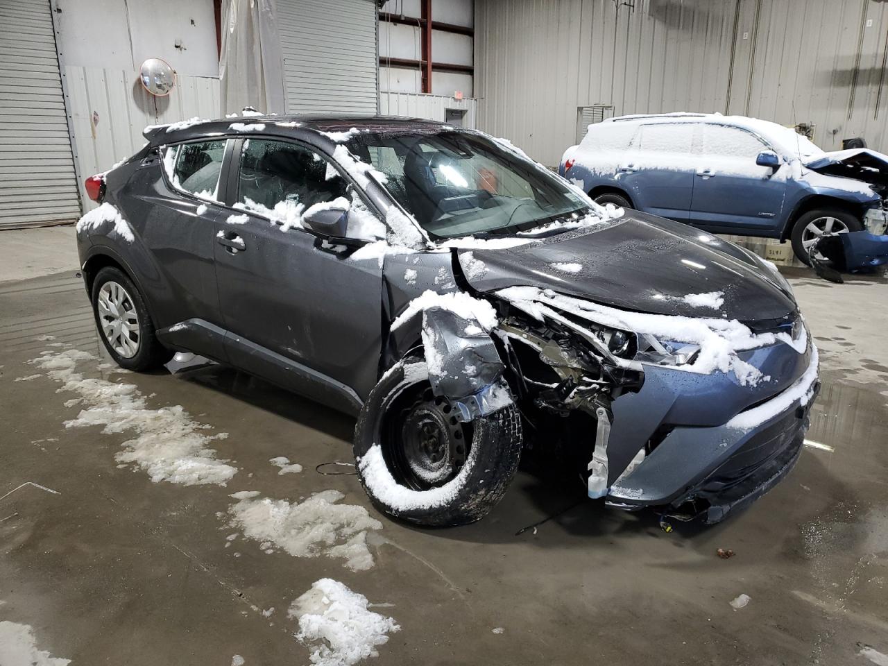 2019 Toyota C-HR VIN NMTKHMBXXKR096785 Copart auction photo, front end damage thumbnail 4