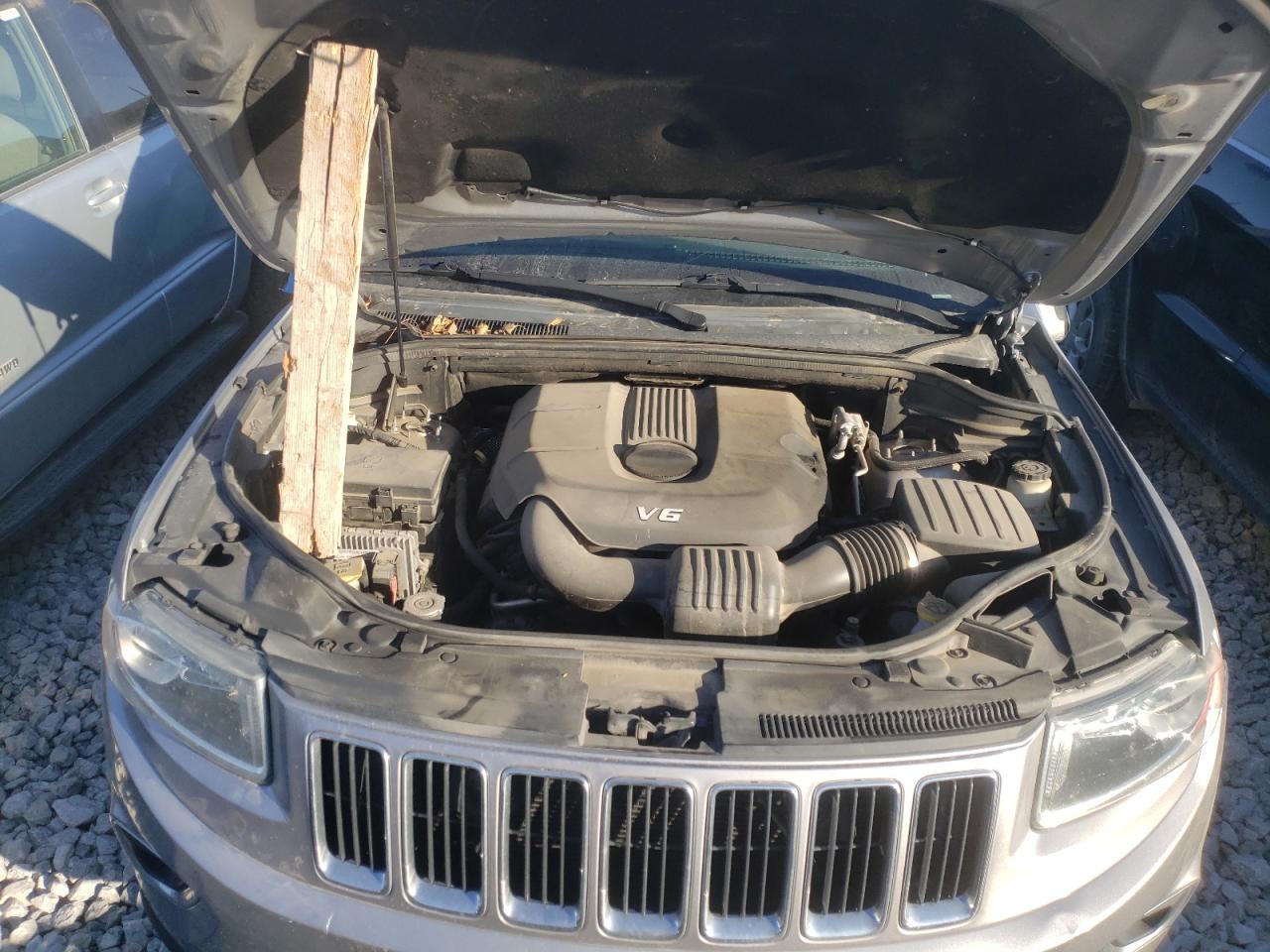 2014 Jeep Grand Cherokee VIN 1C4RJFAG5EC333660 Copart auction photo, front end / side damage thumbnail 13