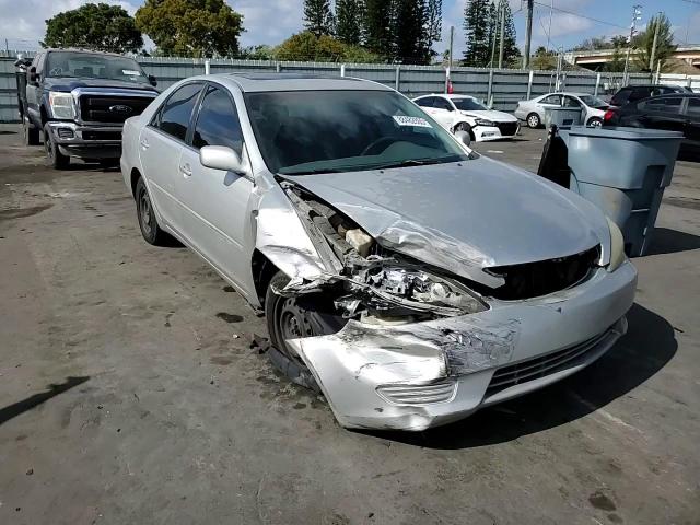 2006 Toyota Camry VIN 4T1BE30K26U739557 Copart auction photo, front end damage thumbnail 11