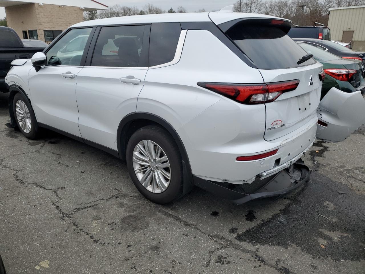 2024 Mitsubishi Outlander VIN JA4J4UA81RZ030227 Copart auction photo, all over damage thumbnail 2