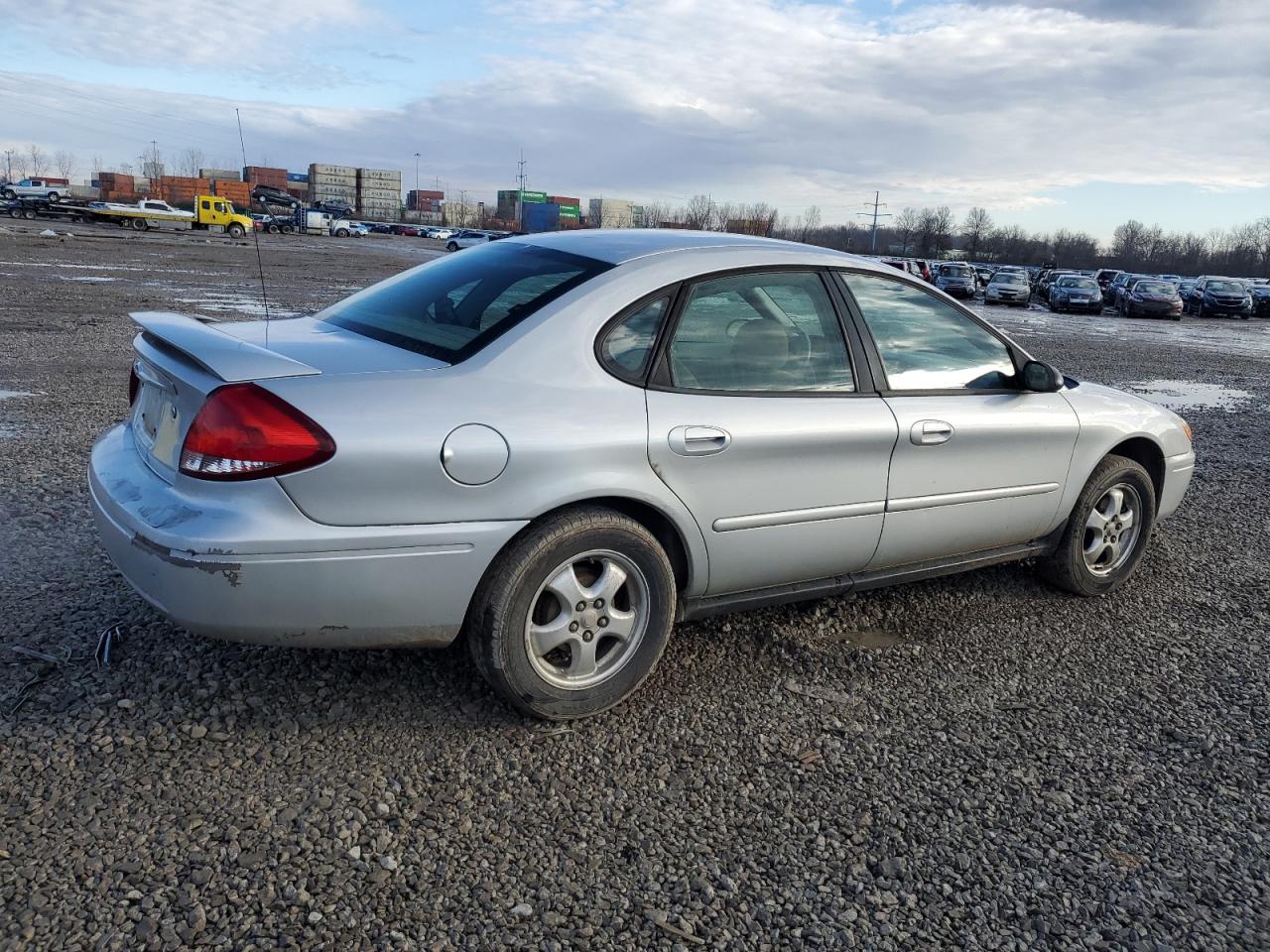 2007 Ford Taurus VIN 1FAFP53U07A172752 Copart auction photo, front end / minor dent/scratches damage thumbnail 3