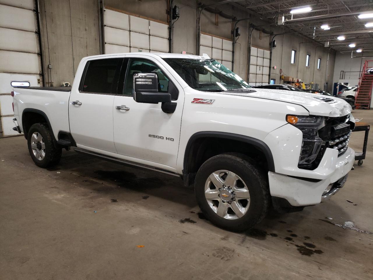 2022 Chevrolet Silverado VIN 1GC4YPEY1NF303777 Copart auction photo, all over damage thumbnail 4