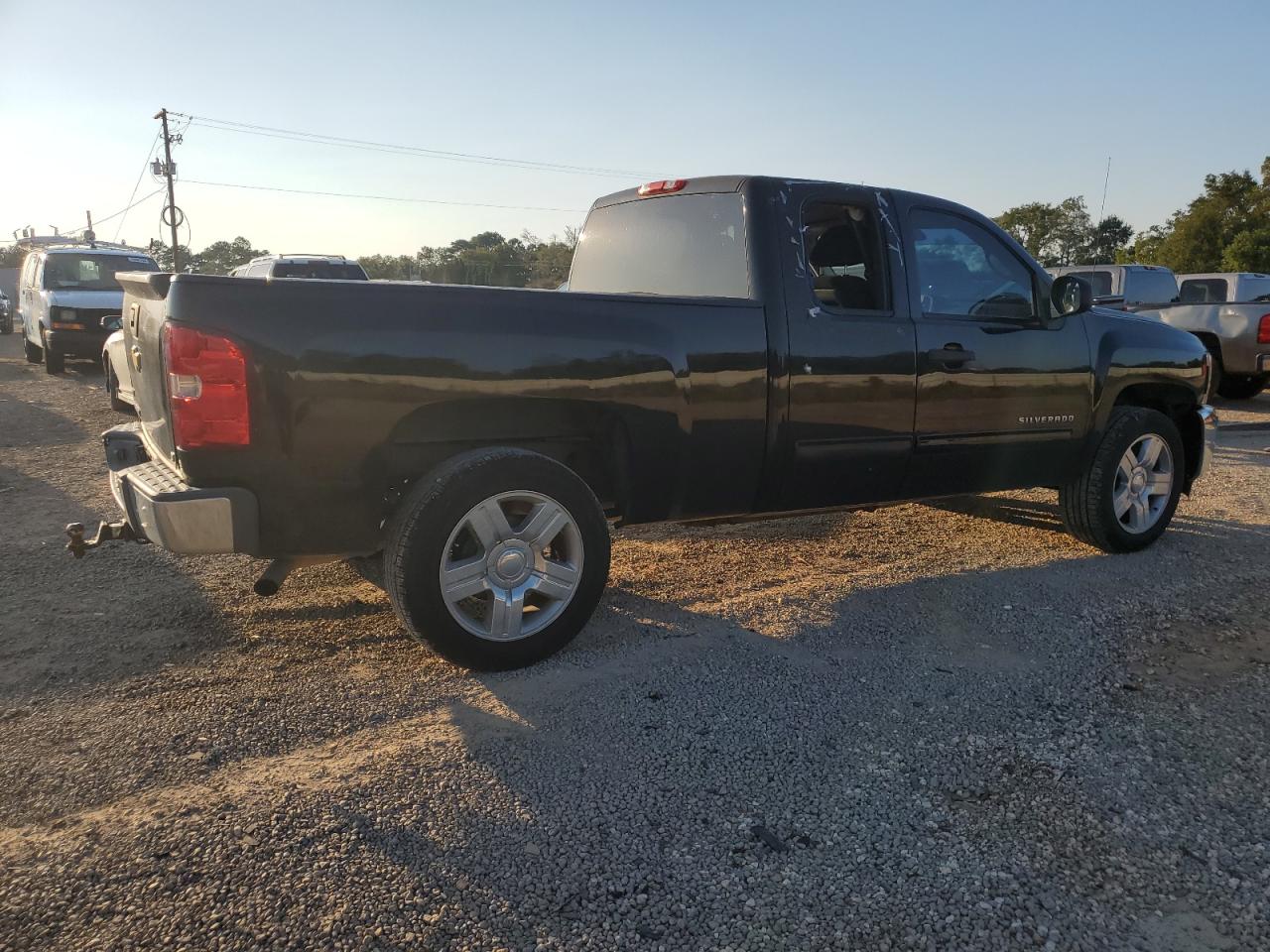 2012 Chevrolet Silverado VIN 1GCRCSEA5CZ104138 Copart auction photo, side / front end damage thumbnail 3