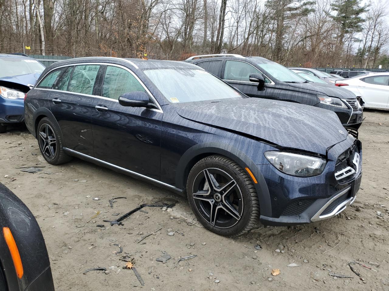 2022 Mercedes-Benz E-klasse VIN W1KZH6AB1NB056419 Copart auction photo, front end / minor dent/scratches damage thumbnail 4
