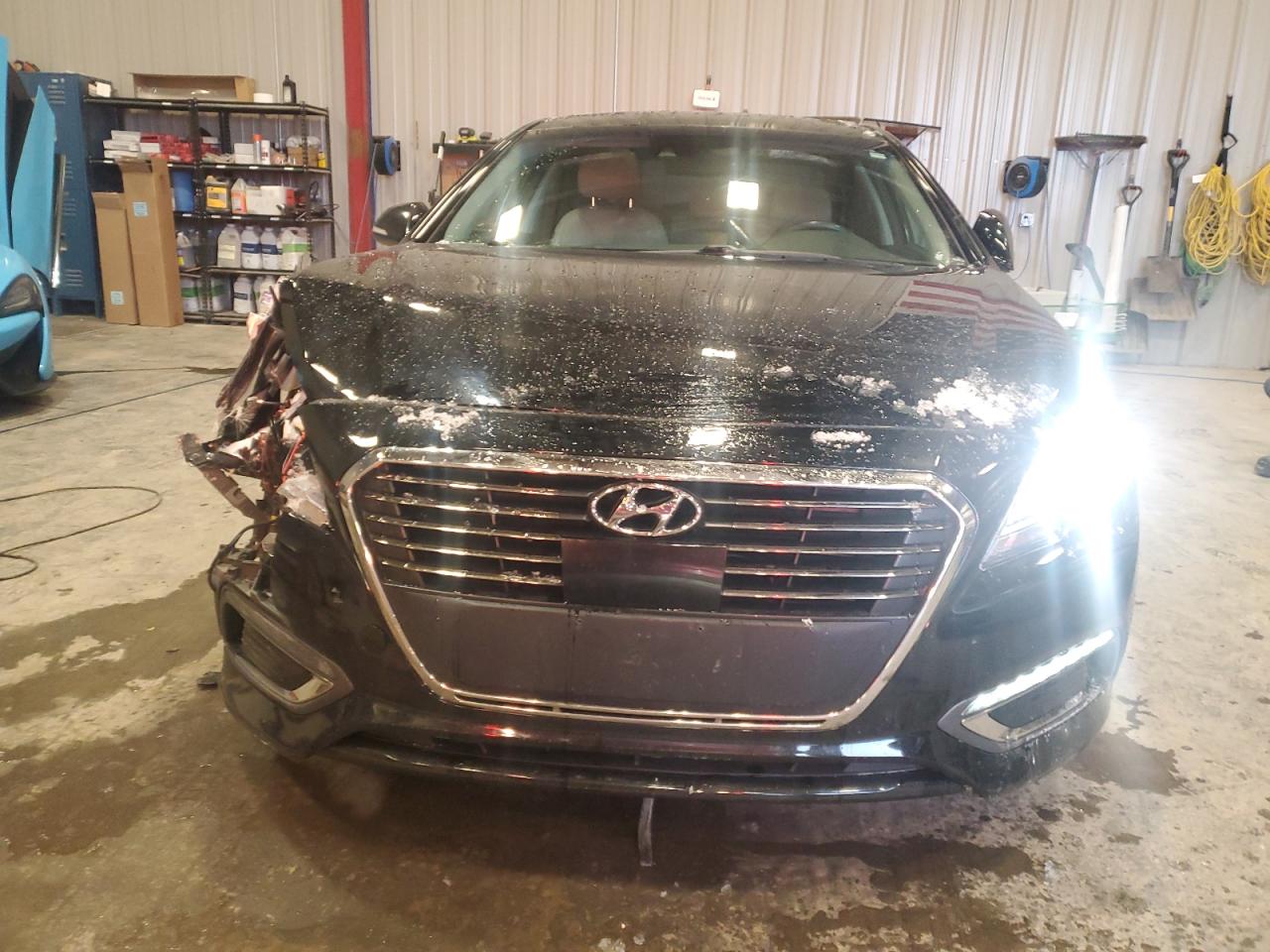 2017 Hyundai Sonata VIN KMHE34L33HA075982 Copart auction photo, front end damage thumbnail 5