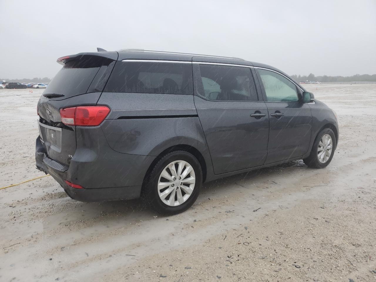 2016 KIA Sedona VIN KNDMC5C10G6173681 Copart auction photo, rear end damage thumbnail 3