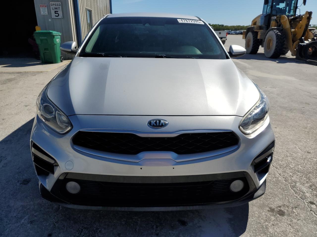 2019 KIA Forte VIN 3KPF24AD2KE084247 Copart auction photo, rear end / minor dent/scratches damage thumbnail 5